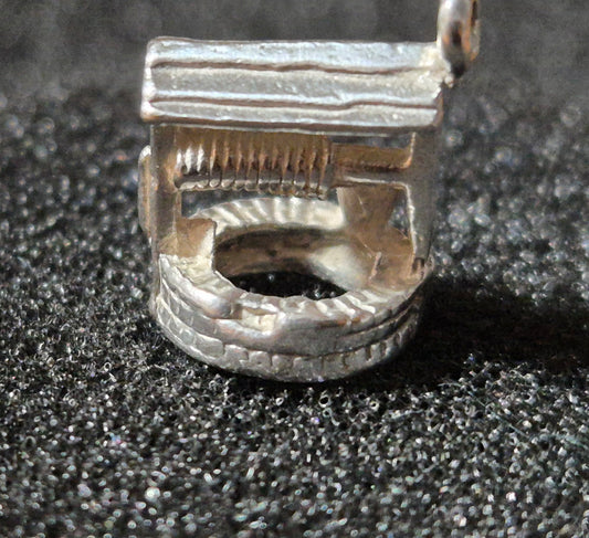 Wishing Well Charm - 925 Sterling Silver - 1.18g - S#6